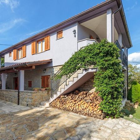 Apartments Sveti Leonard Oprtalj Luaran gambar