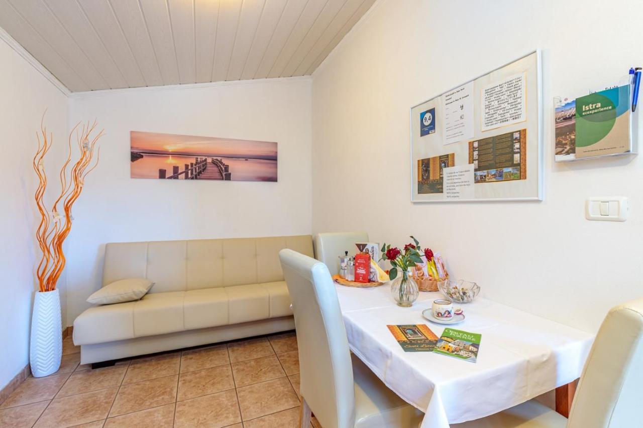 Apartments Sveti Leonard Oprtalj Luaran gambar