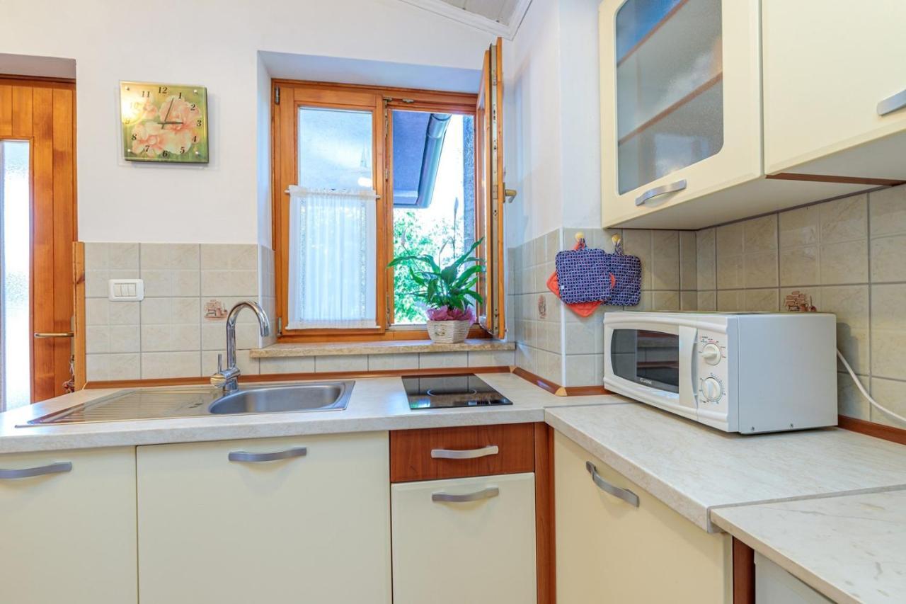 Apartments Sveti Leonard Oprtalj Luaran gambar